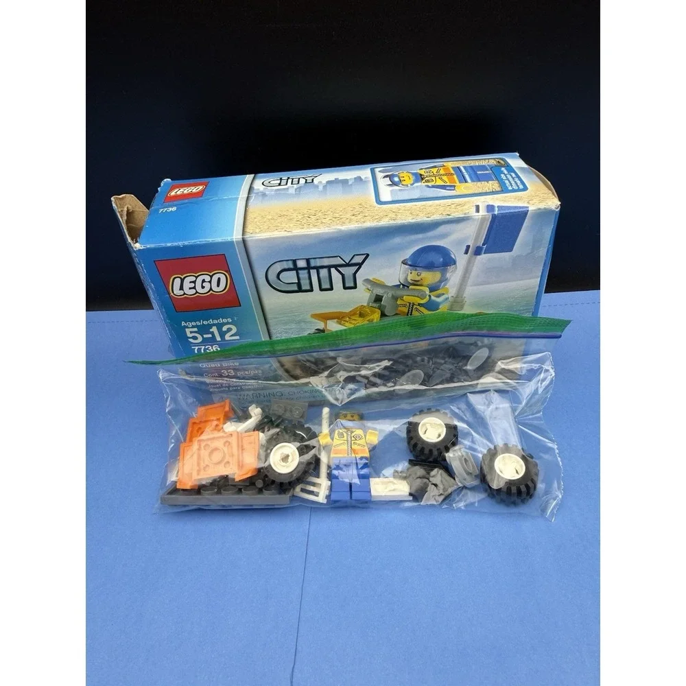 LEGO City Coast Guard 7736 Complete Set w/ Minifigure Manual Box Retired